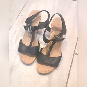Ugg cork wedge sandals black leather size 5